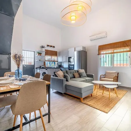 Casa Calinda In El Palo - Tcm Apartment Malaga